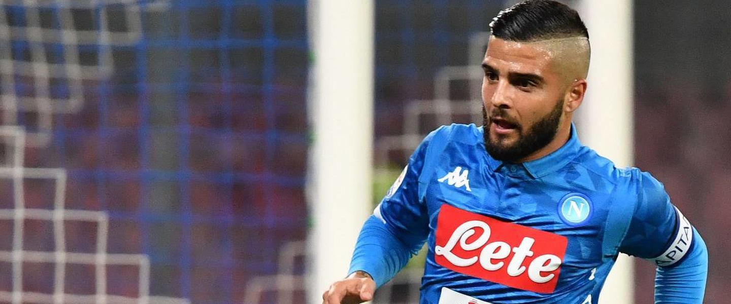 Lorenzo Insigne entra como Extremo Izquierdo