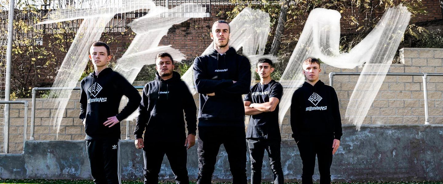 Gareth Bale junto a sus jugadores