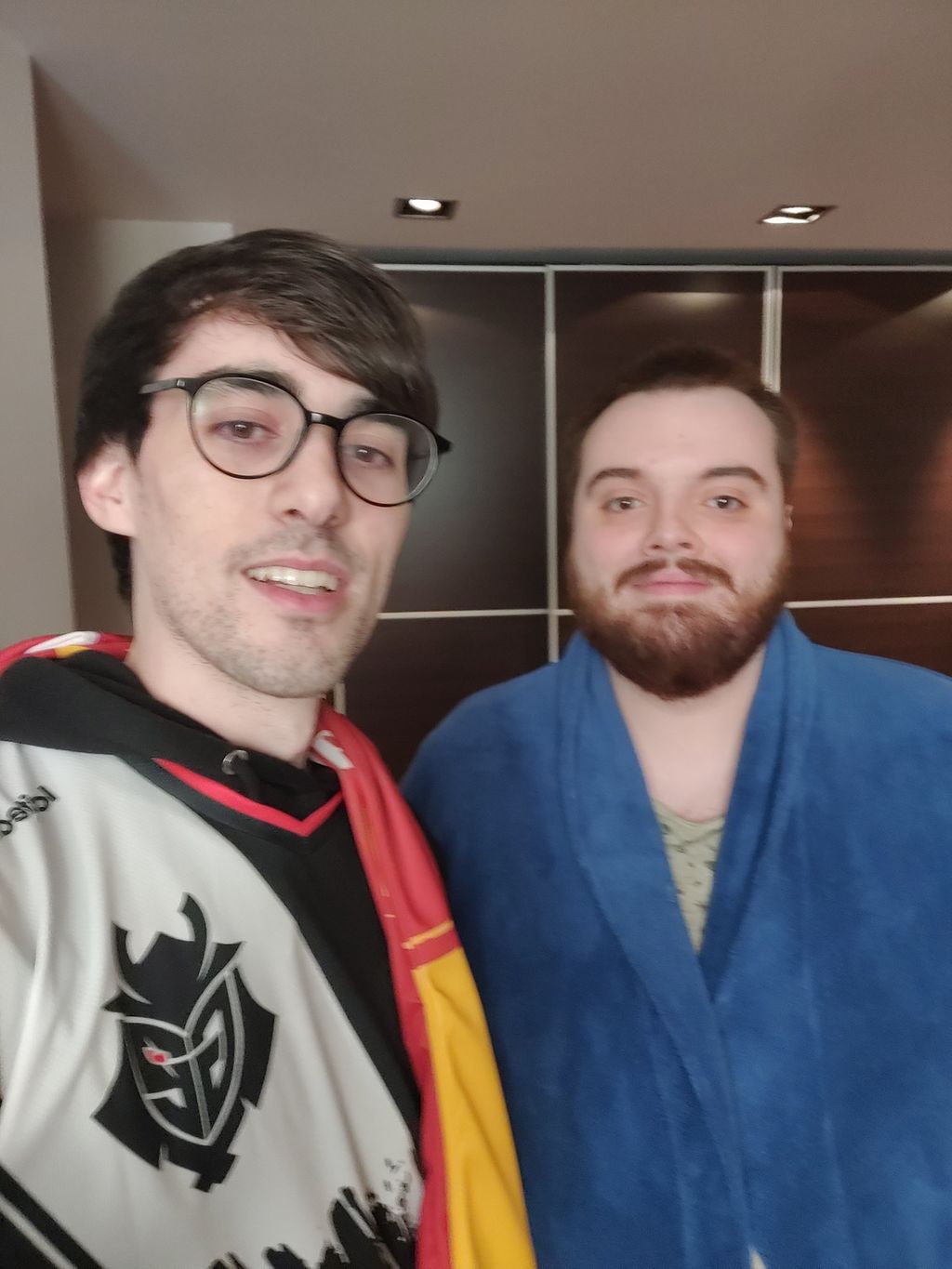 Ander, su amigo de toda la vida, junto a Ibai en G2 Esports
