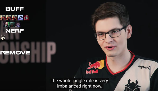 Mikyx opinando de la jungla
