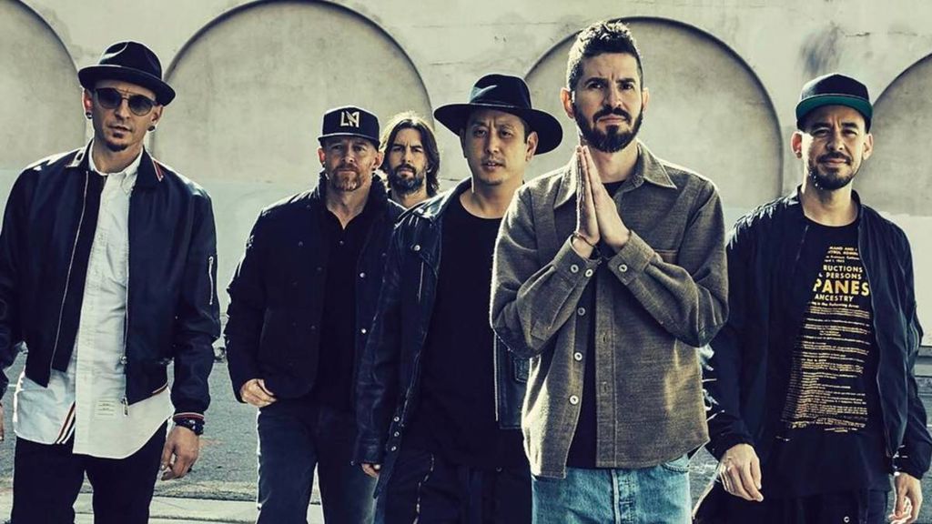 Lo flipa con los temas de Linkin Park (su grupo favorito)