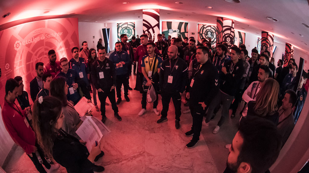 Los jugadores llegan al Palacio Neptuno