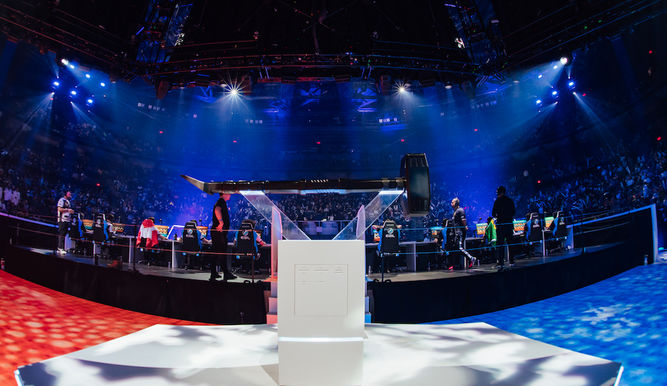 El tan ansiado Martillo de campeón que otorga el título del Six Invitational