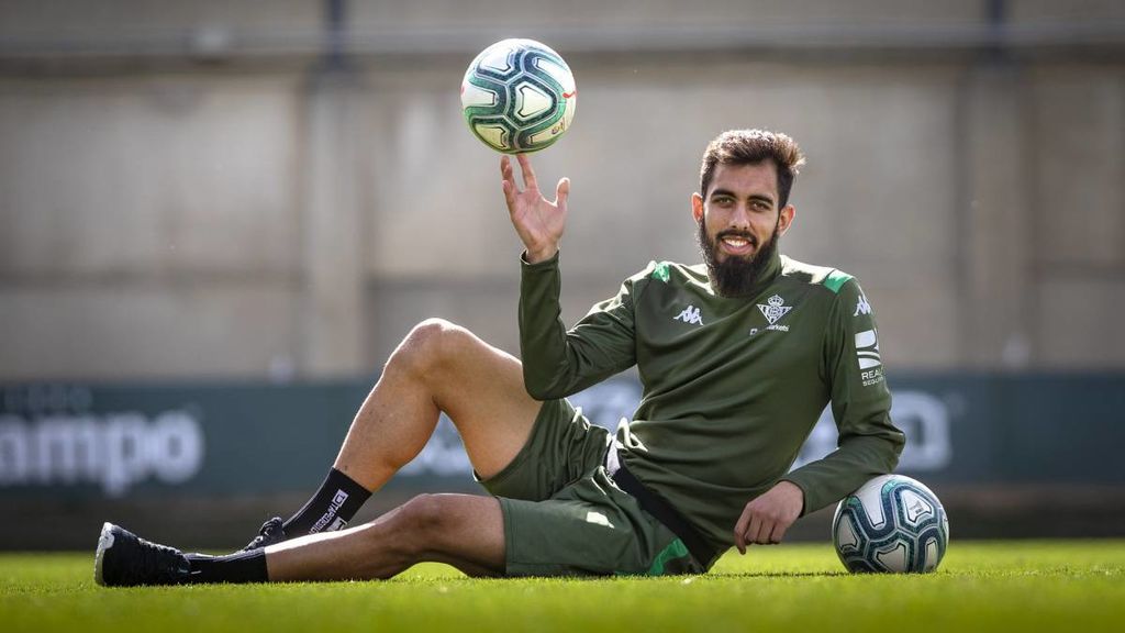 Borja Iglesias - Real Betis