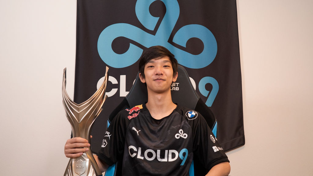 Blaber (Cloud9) - 1169 puntos en Challenger en 245 partidas (61.6% winrate)
