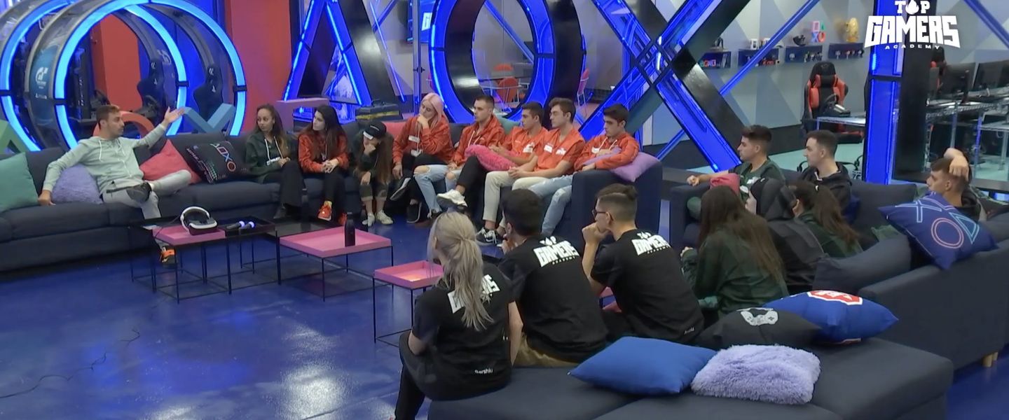 El directo permite ver el día a día de los concursantes en la academia
