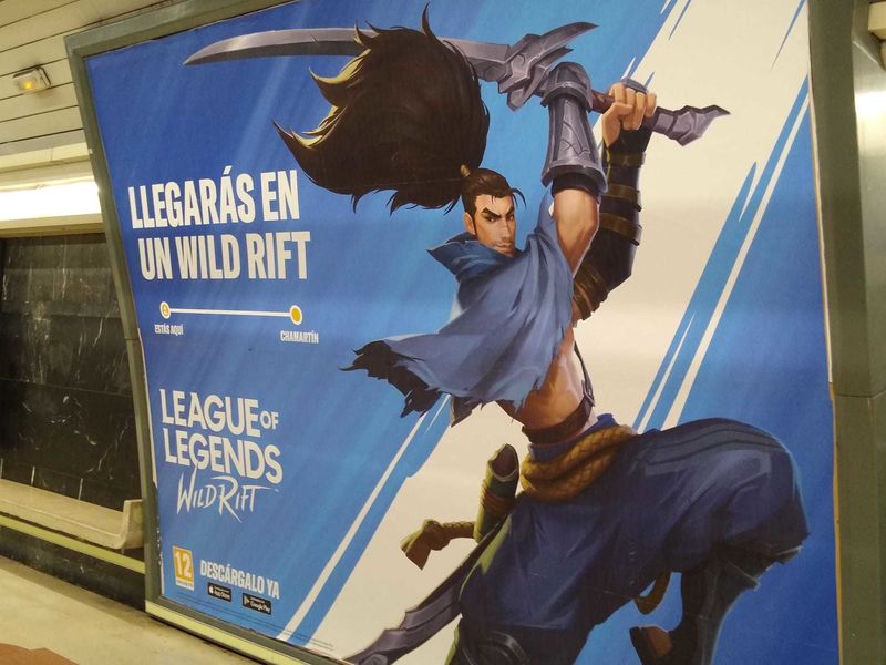 Publi del Metro de Madrid de Wild Rift