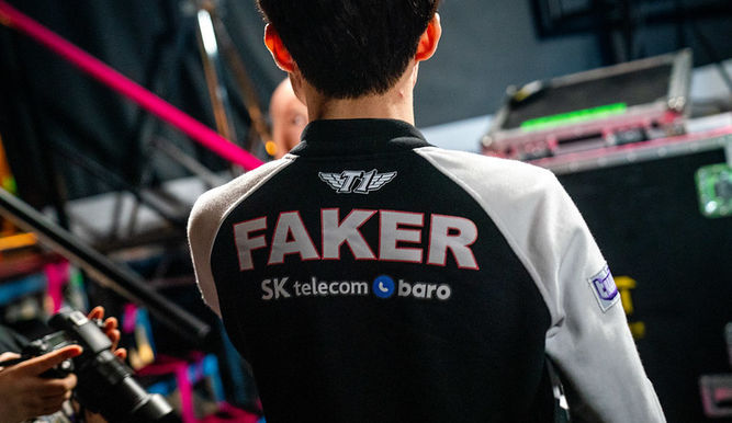 League of Legends - Faker