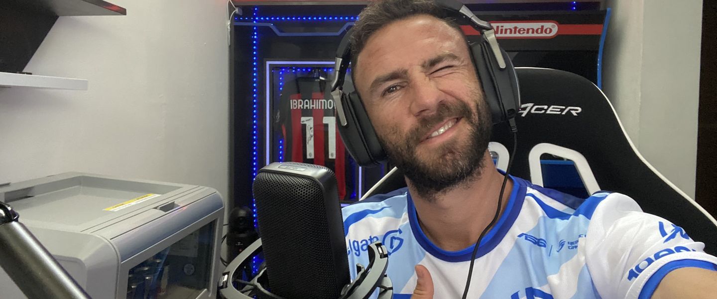 Layún es un futbolista mexicano que pasó por el Sevilla y el Villarreal