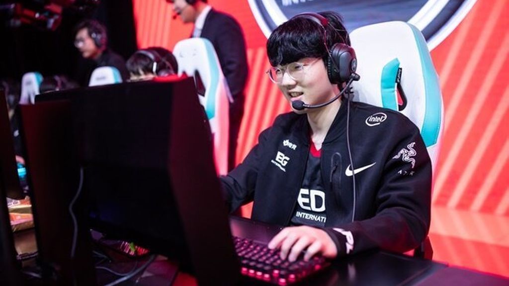 Viper - 32 KDA (Perfecto)
