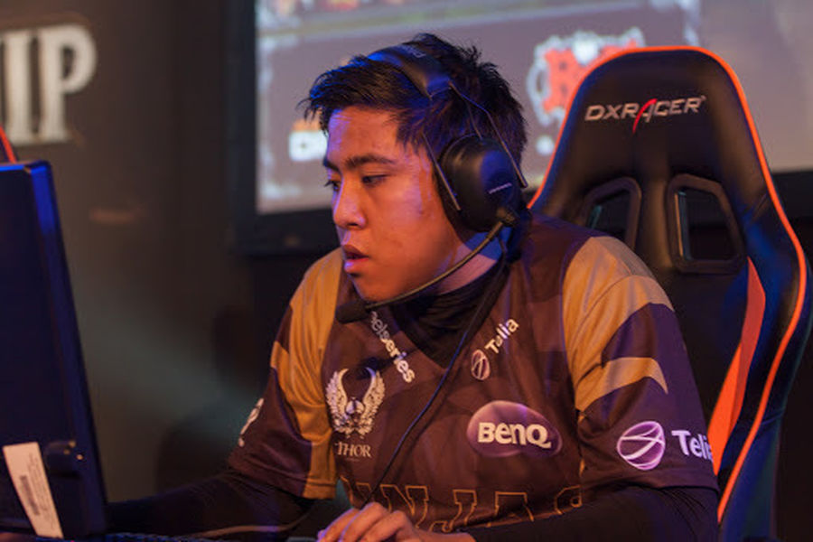 Godbro, cuando compitió en Ninjas in Pyjamas