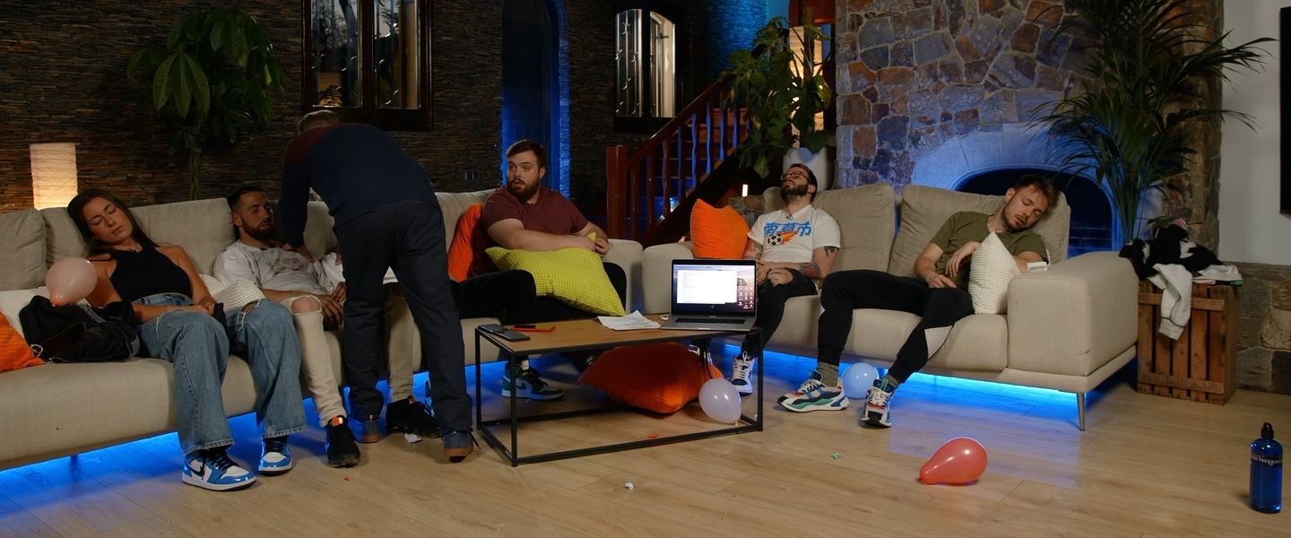 La clase de hipnosis en el canal de Ibai