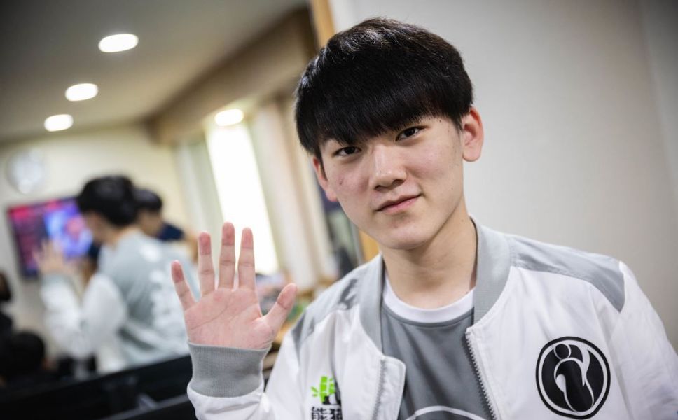 JackeyLove cuando estaba en Invictus Gaming