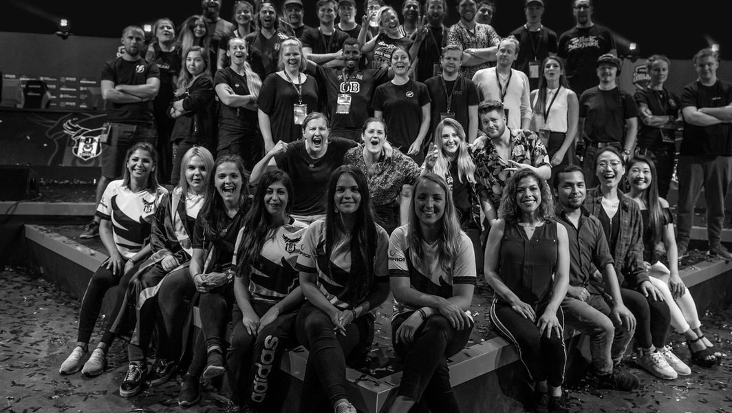 Imagen de un torneo femenino de CS:GO