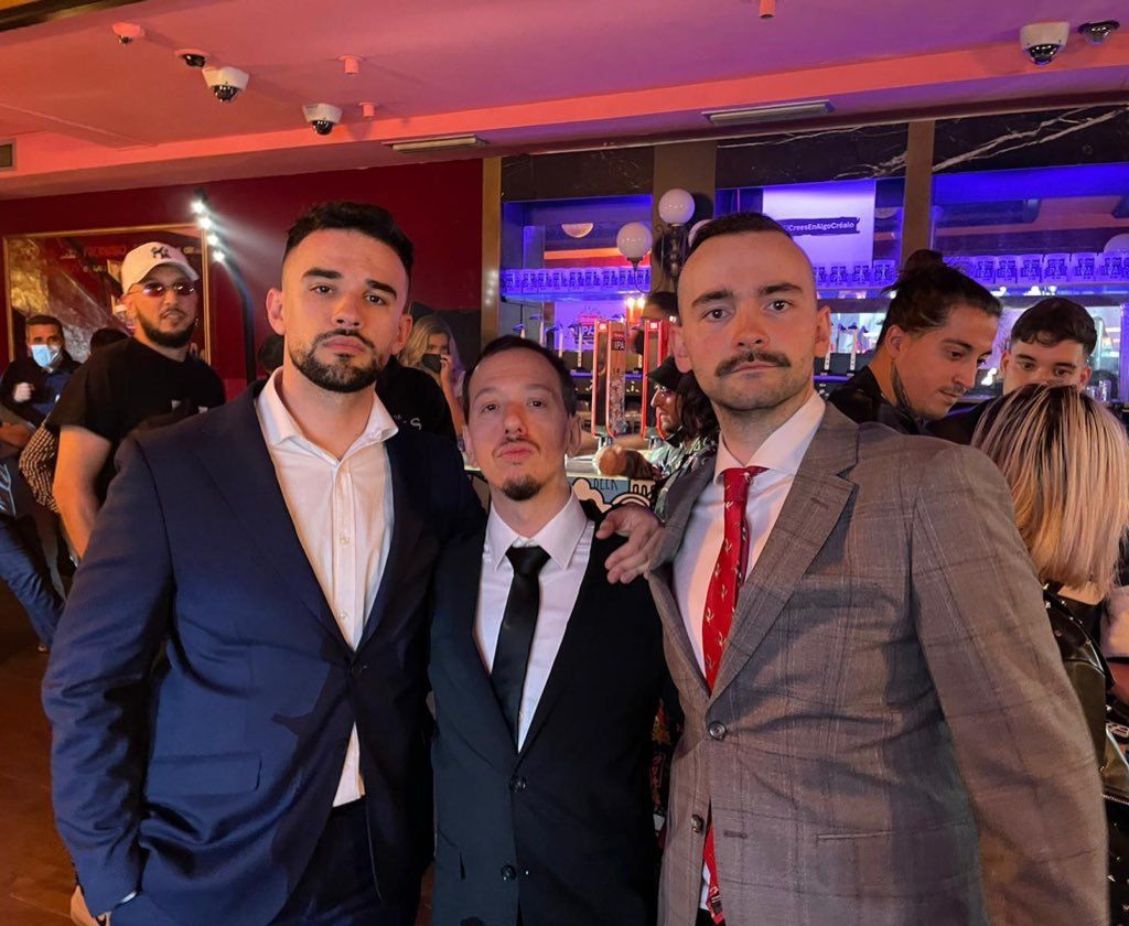 Equipo de IlloJuan