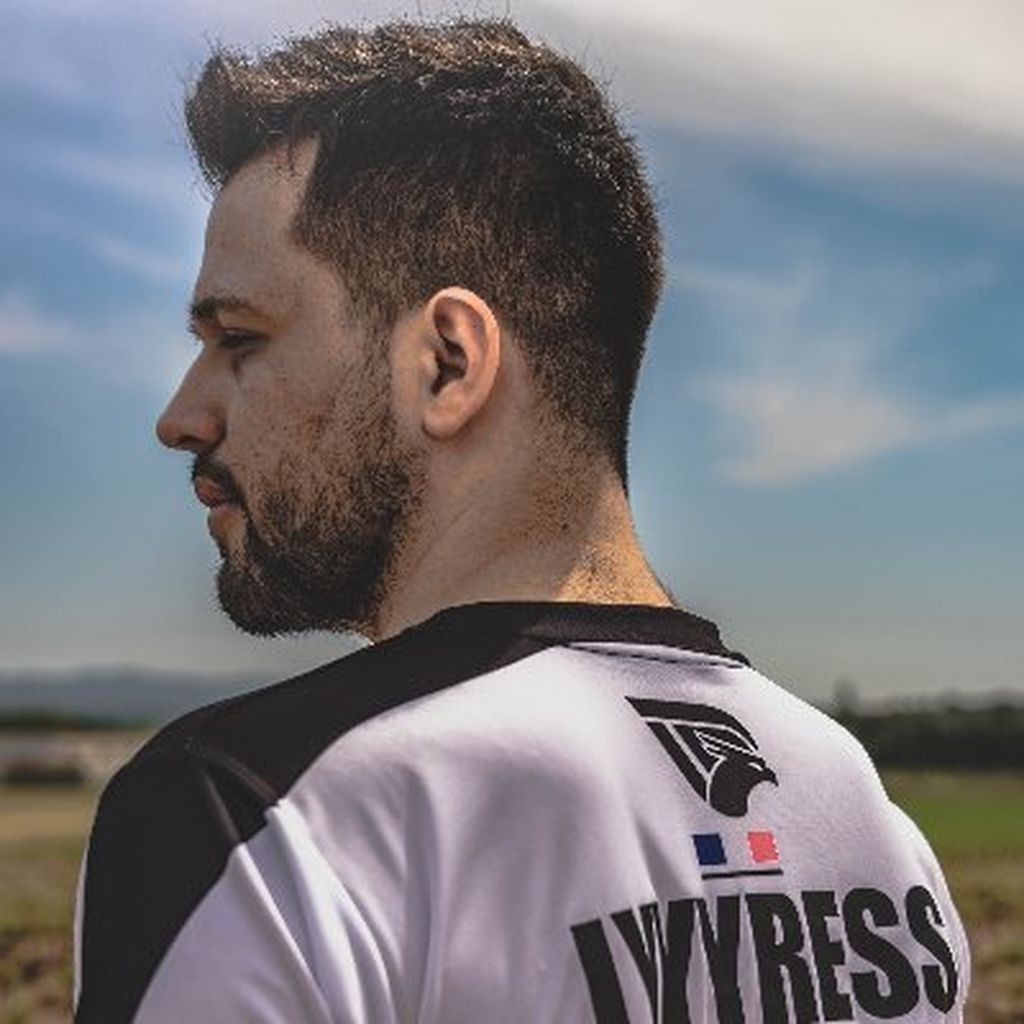 IZI Lyyyress - Team Francia