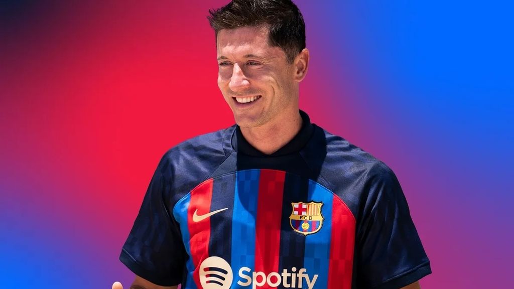 Robert Lewandowski (FC Barcelona) - 92 de media