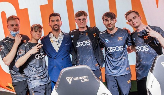 Fnatic en Worlds 2022