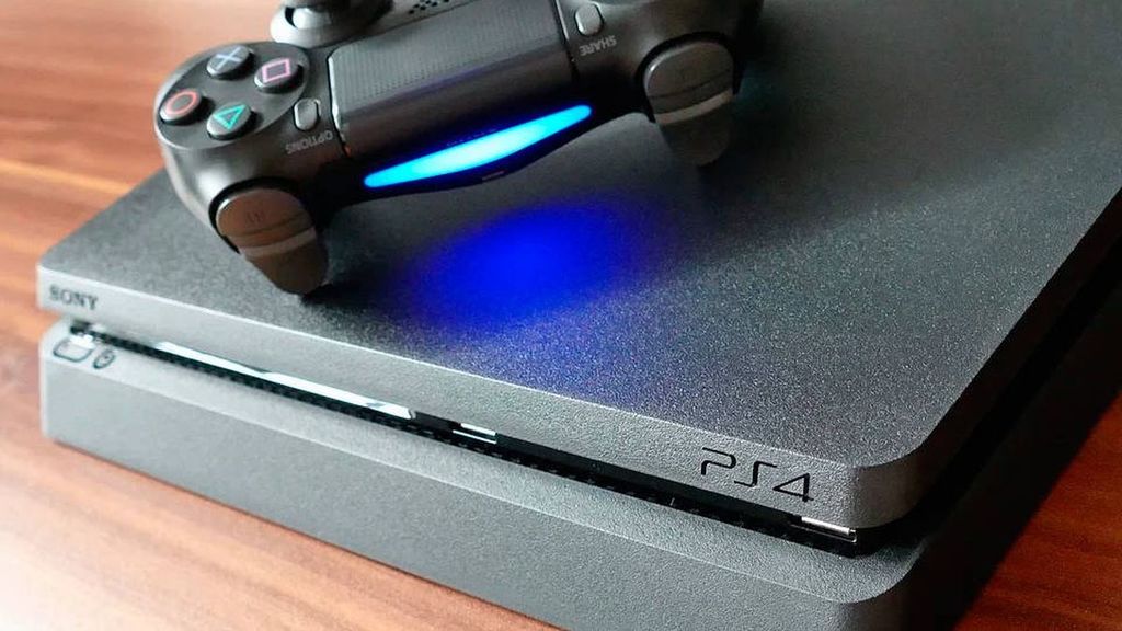 2 - PlayStation 4