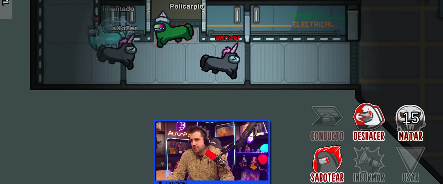 Auronplay se encuentra con su gemelo