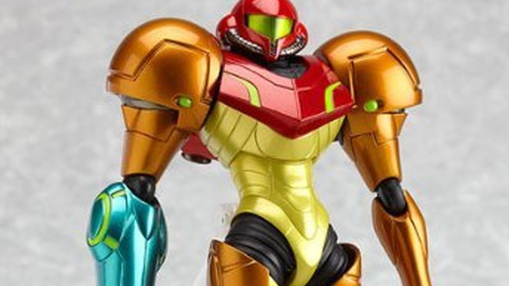 Justo lo que estábamos diciendo. Ahí dentro hay una mujer sí... y cada cual puede imaginársela como prefiera. Bienvenida a la lista Samus (Si, la Metroid)
