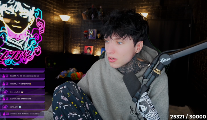 xCry en una de sus últimas emisiones