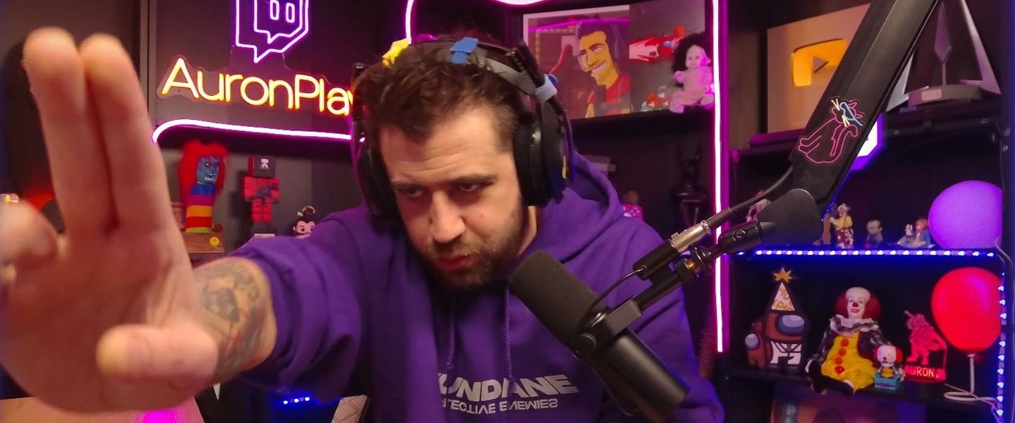 Auron, en uno de sus clásicos agradecimientos de subs