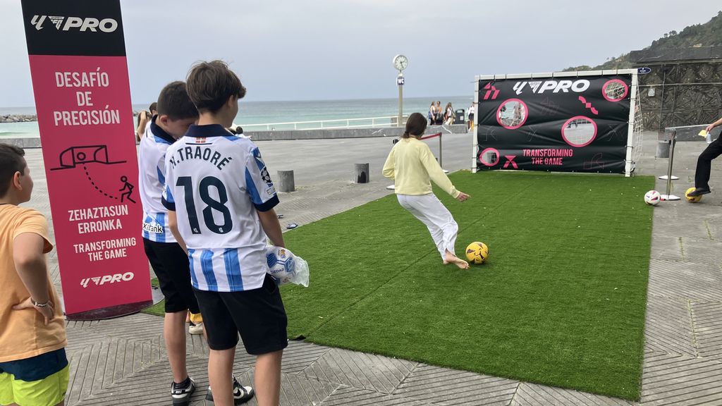 Los penaltis se lanzaron frente al mar.