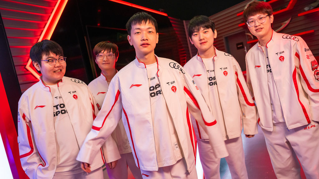 Top Esports | 1541 puntos con un parcial de 35 victorias y 12 derrotas en 2024