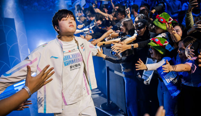 Bin quiere a Faker en la gran final de Worlds 2024