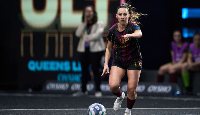 Esther Solà marcó el gol de la victoria frente a xBuyer Team