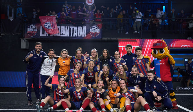 Jijantas celebra la victoria y el nacimiento de la primera hija de sus presidentes