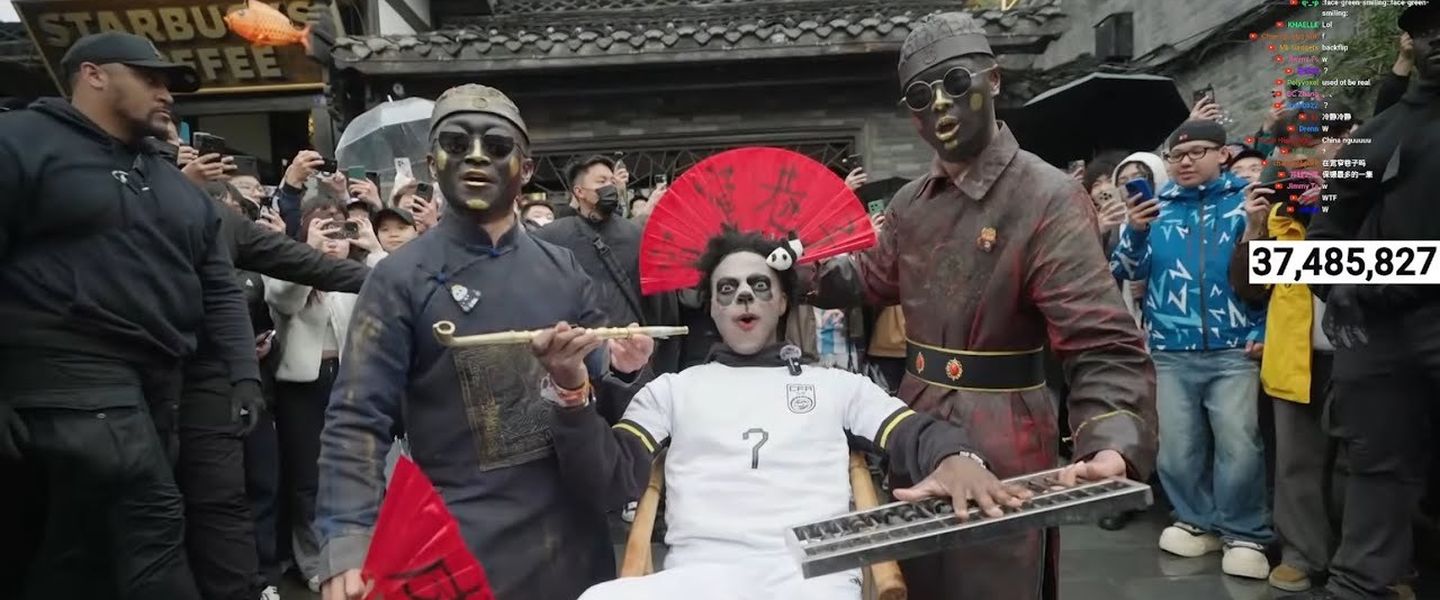 Speed tiene que aguantar varios episodios racistas durante sus IRL en China