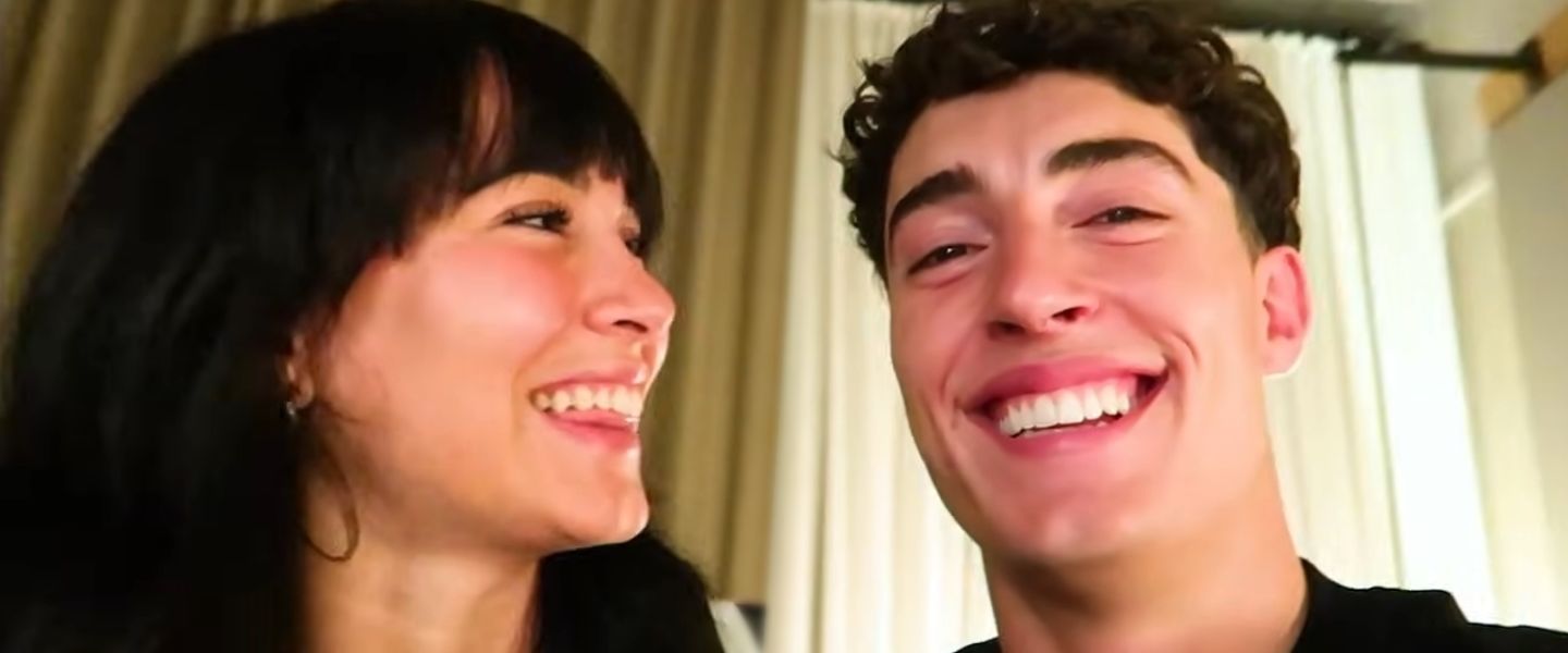 Aitana y Plex ya no se ocultan y muestran su relación al final de un vídeo de Plex