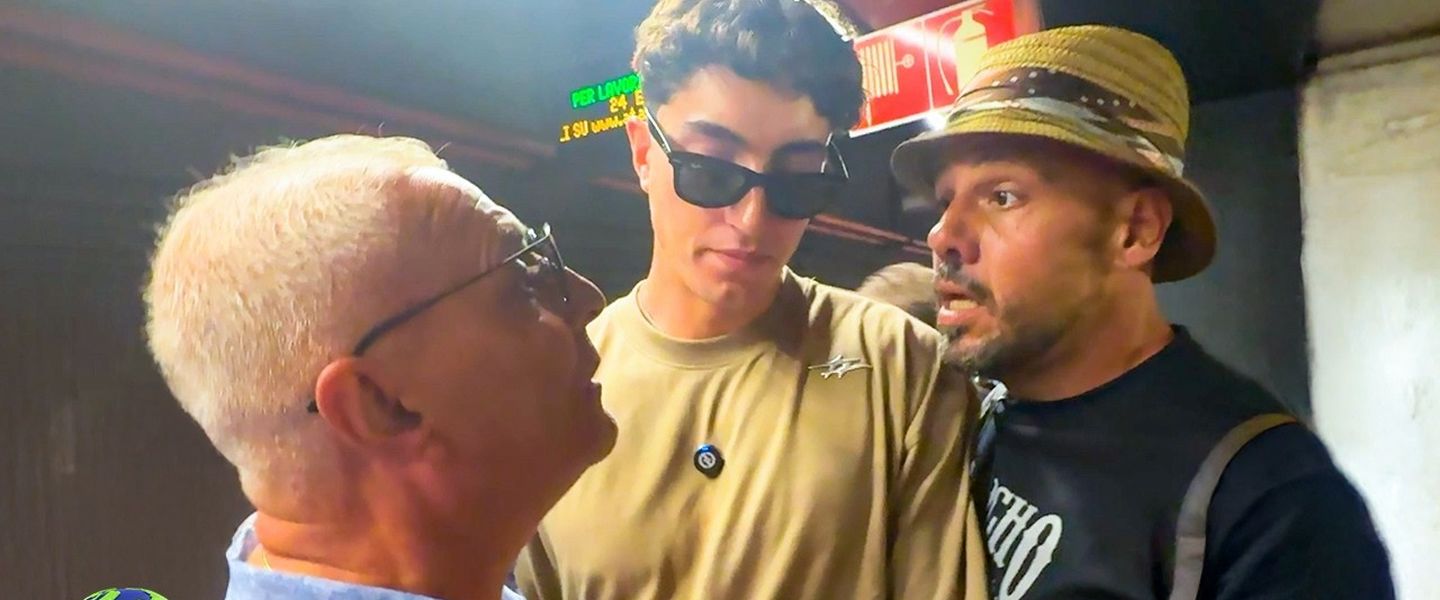 Plex en mitad de una trifulca en el metro de Roma: a punto de llegar a las manos
